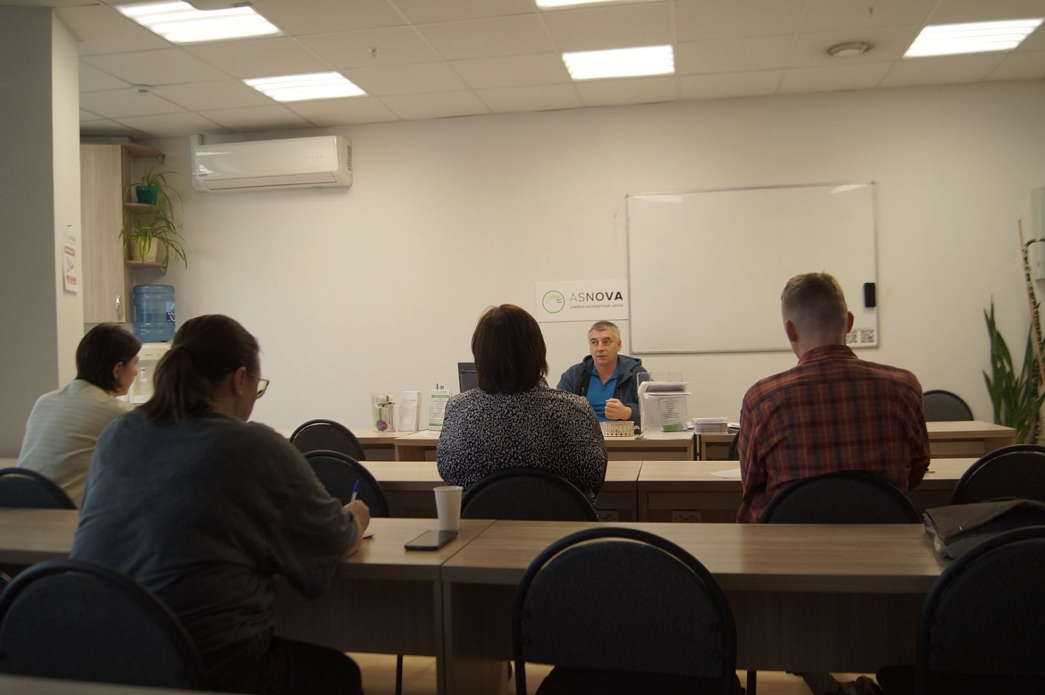 Инструктор, преподаватель навыкам оказания первой помощи